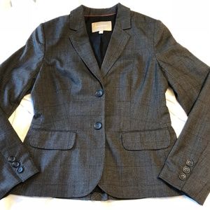 Unworn Banana Republic gray blazer with pleats